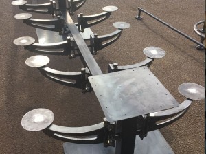 metal-seating-with-table